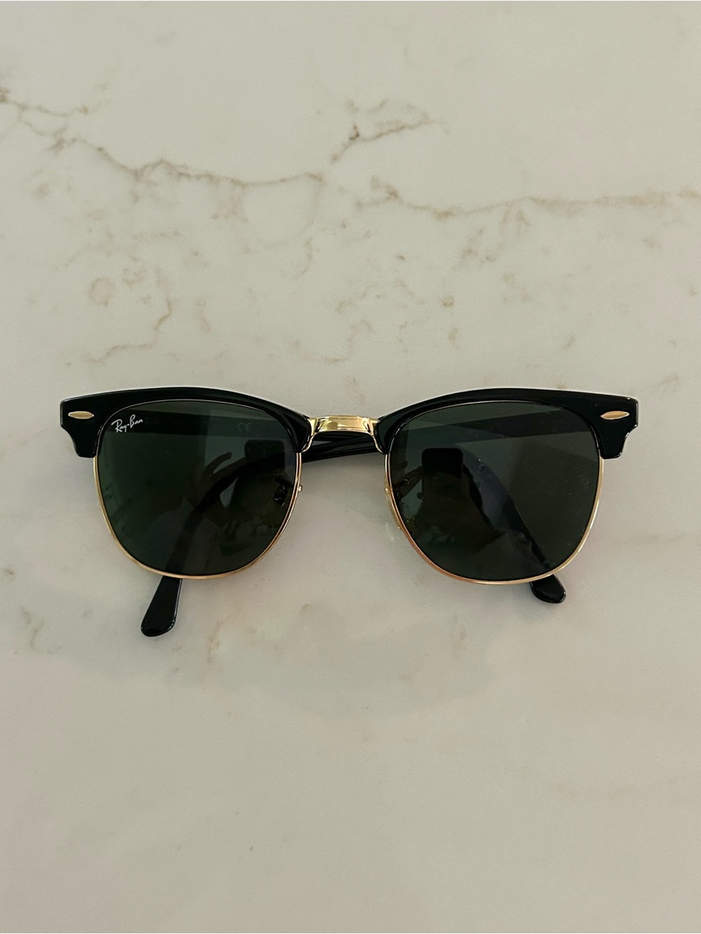 Ray-Ban Clubmaster Sunglasses Black/Gold Frame, Green Lenses